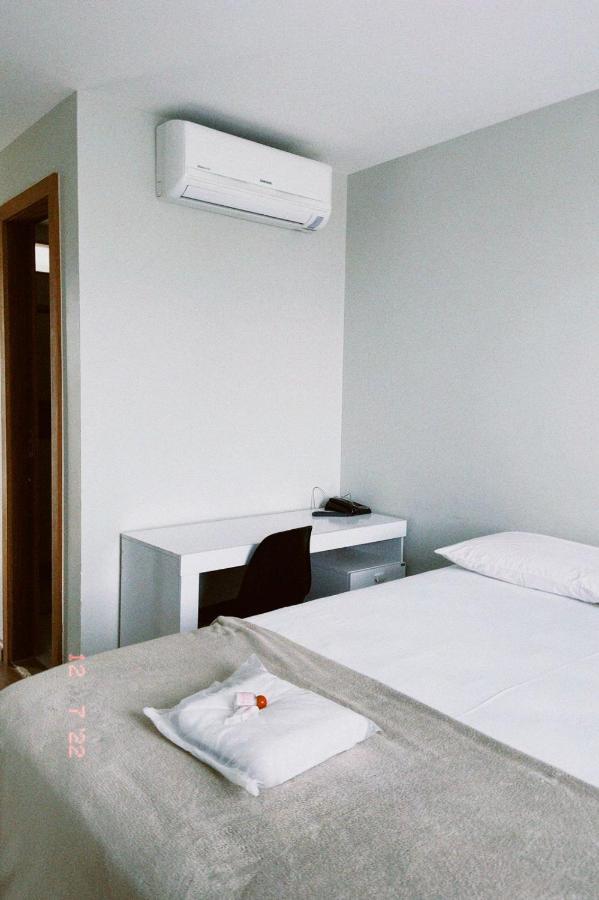 Pousada Ritec ลินญาริส ภายนอก รูปภาพ